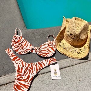 Animal print bikini set